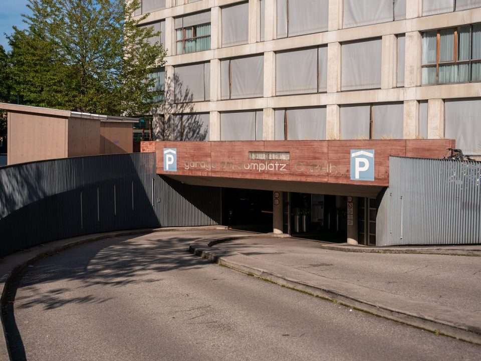 Podzemna u zgradi, Savski venac, 16,45 m2, nivo -1