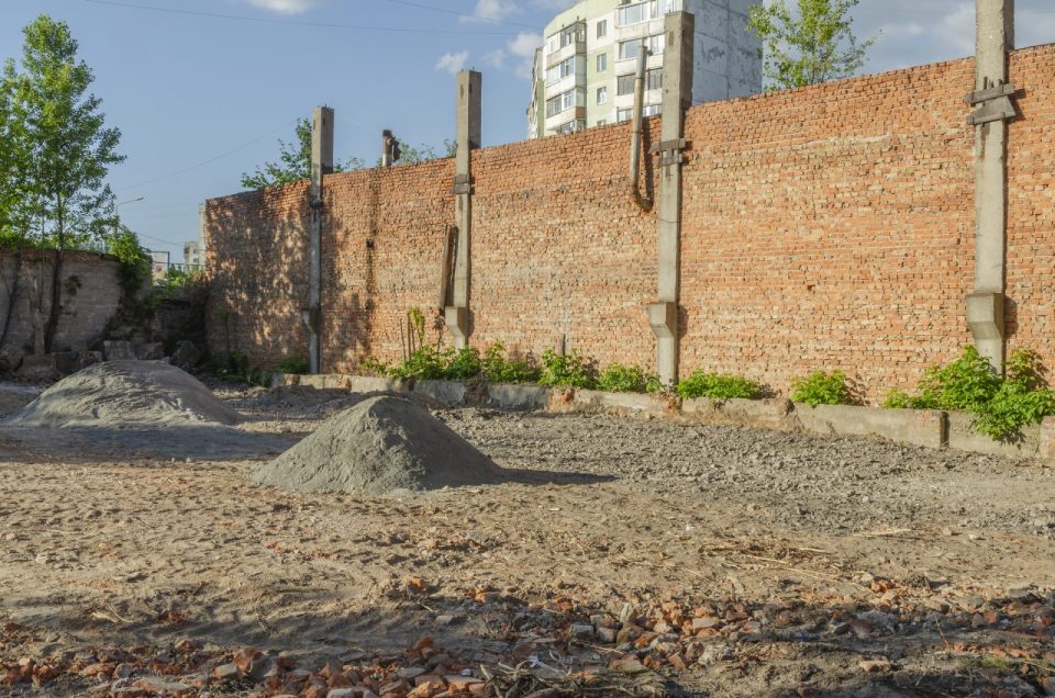 U zgradi, prizemlje, Zvezdara, 13,1 m2, nivo -1