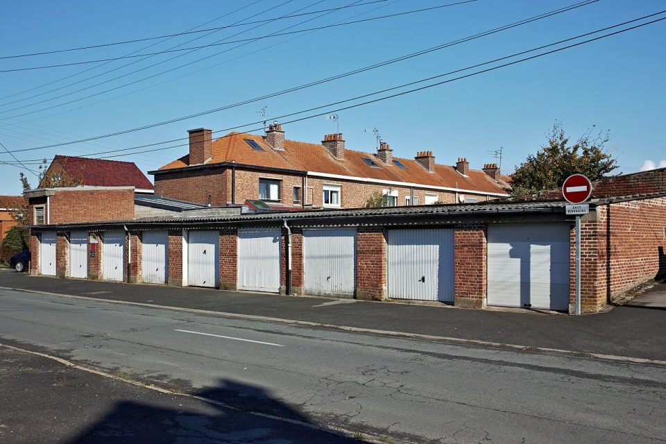 Montažna garaža, Detelinara, 16,36 m2, nivo PR